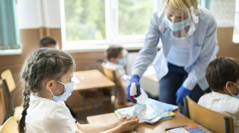 Бунт! Родители бойкотират маските за децата на 15 септември