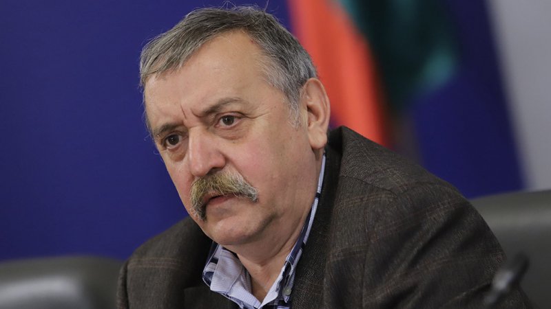 Проф. Тодор Кантарджиев: Следващите две седмици ще са много тежки за българския народ