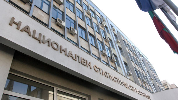НСИ: Новорегистрираните безработни отново са повече от започналите работа
