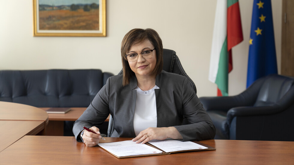 Формулата на властта в новия кабинет е 10-4-4-3, Нинова става вицепремиер