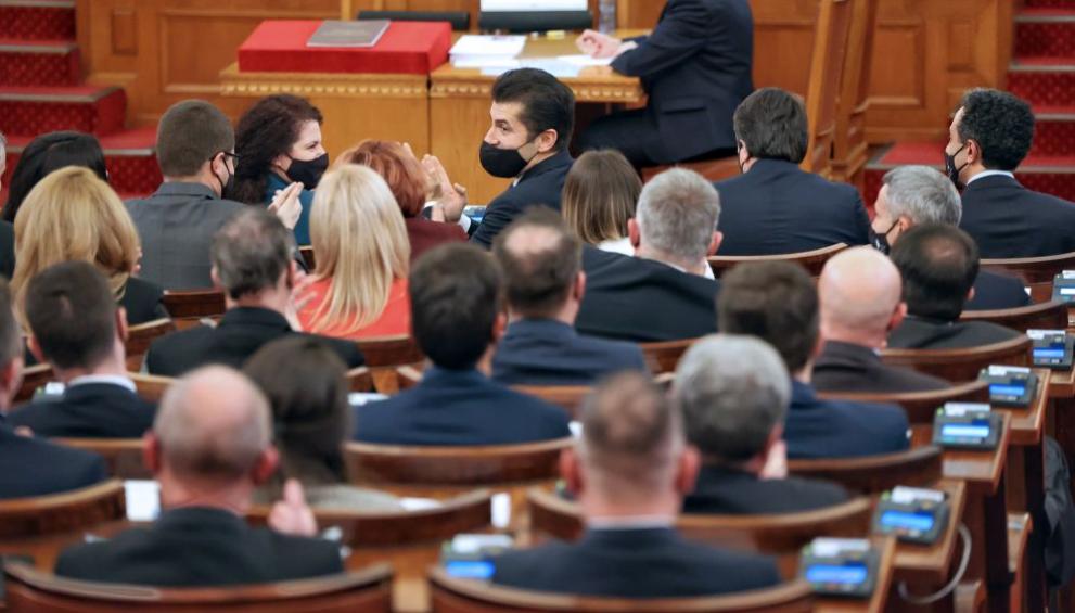 Цените на тока, водата и парното ще останат замразени до 31 март 2022 г.