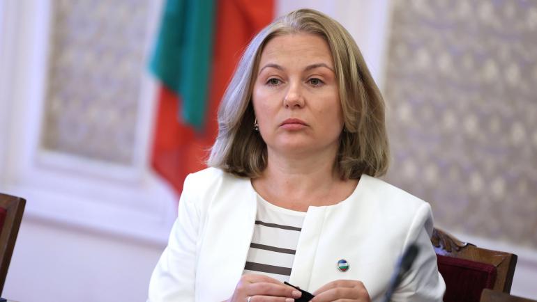 Правосъдният министър: Обсъжда се временно остраняване на главния прокурор, ако бъде разследван