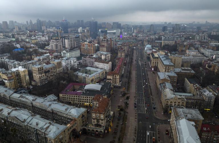МВнР: Четири автобуса пътуват към Киев, други три тръгват от Одеса за България