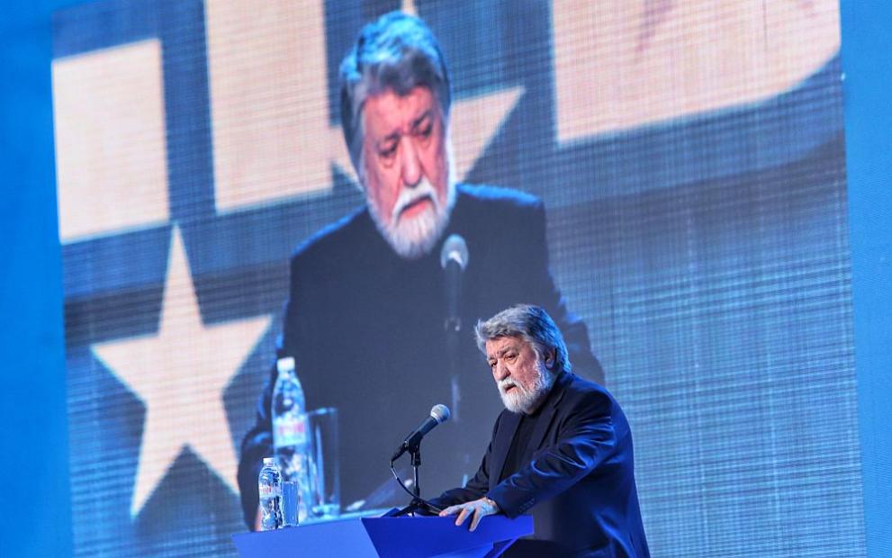 Рашидов към Борисов: Качвайте се на управленския кон и поведете партията