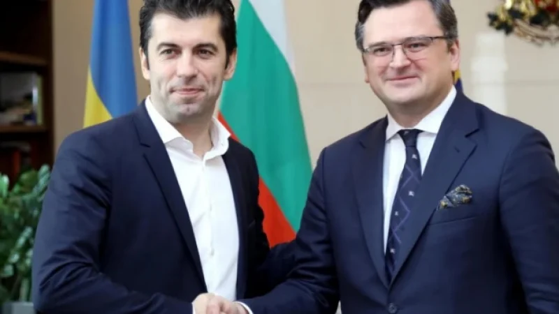 Кулеба благодари на Петков за кампанията му в помощ на Украйна