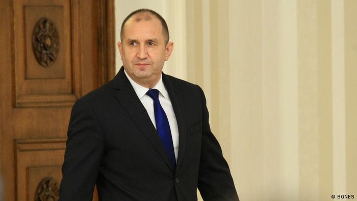 Президентът настоя за спешно решение за проблемите в пътния сектор