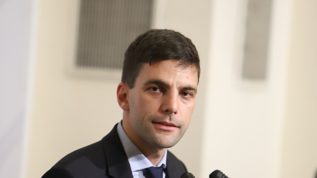 Депутатите отстраниха Минчев като председател на парламента