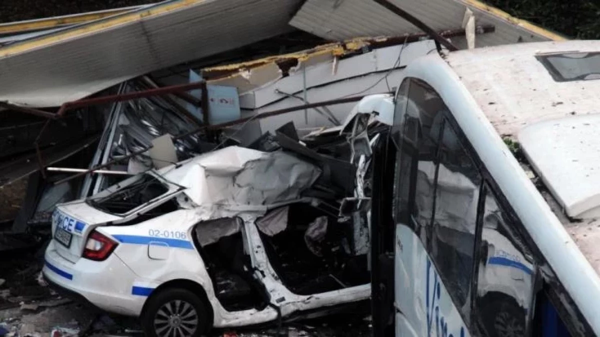 Бежанците платили по €900 да се возят в рейса, убил полицаите