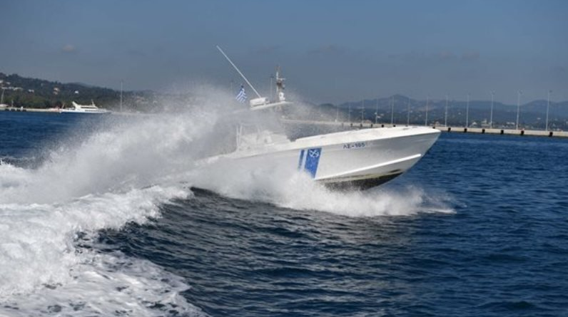 Спасиха трима българи на потъваща лодка в Бяло море